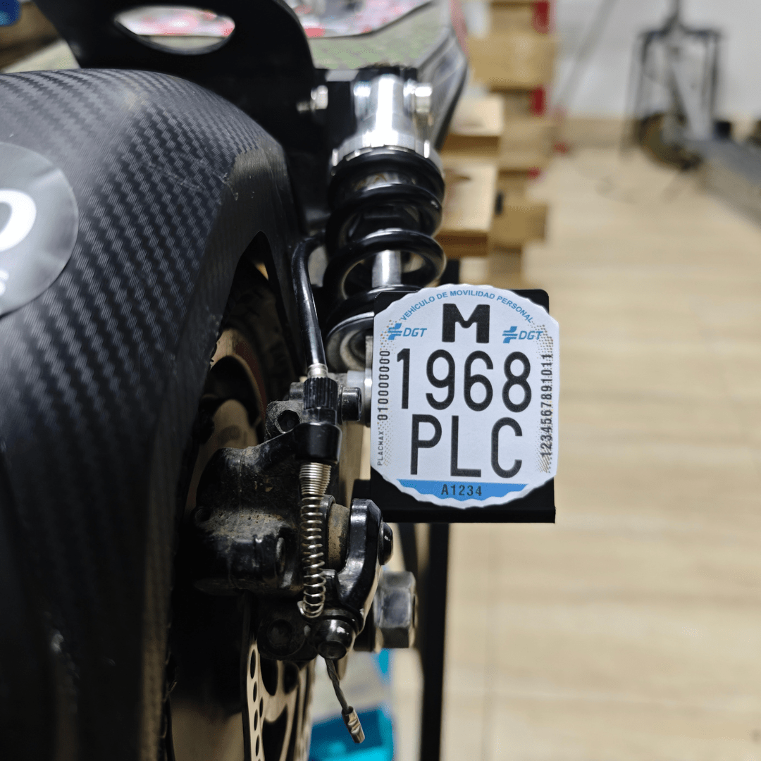 Portamatrículas genérico para patinete - Imagen 3